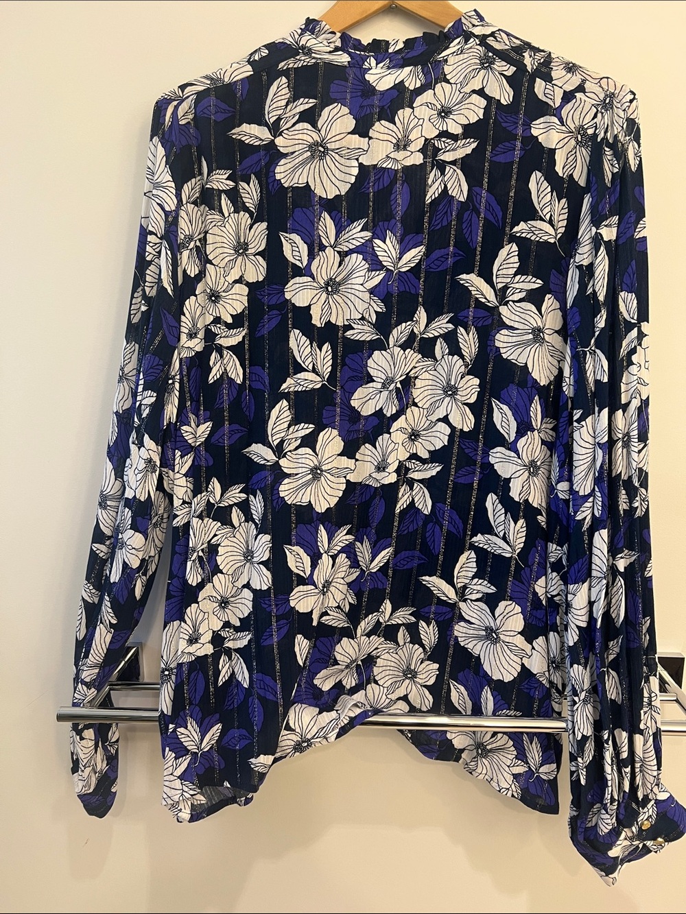 Liz Claiborne Navy, White & Purple Floral Button-Front Blouse - Picture 6 of 8